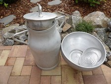 Ancien gros bidon à lait,entonnoir avec filtres,campagne,chalet,décoration