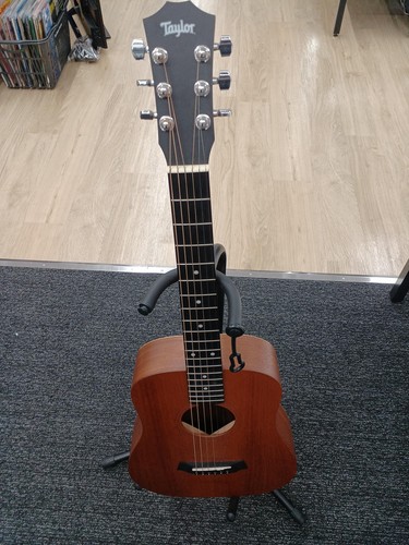 Taylor mini guitar - mini,