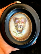 Souvenir & Reliquaire Familial