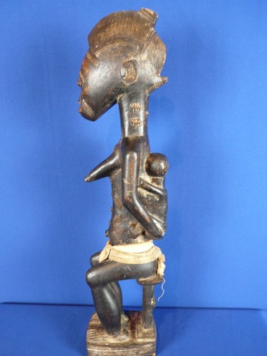 Ancienne statue africaine