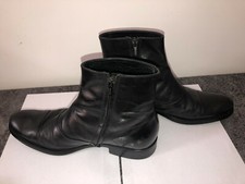 jolies bottines en cuir noir