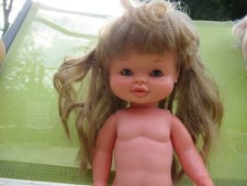 poupée Famosa vintage