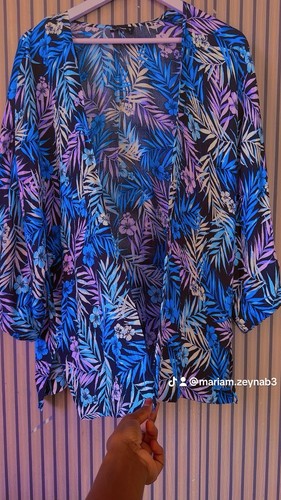 Jolie kimono dizaine fleurs - dizaine, de