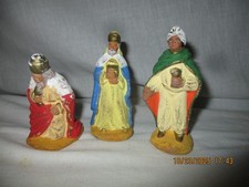 LOT DE 3 SANTONS DE CRECHE 3