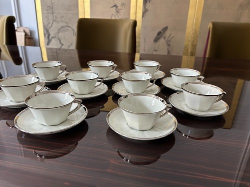 Tasses soucoupes - et,
