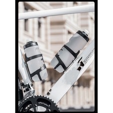 Cage �� bouteille d'eau