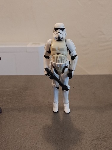 Star wars figurine - star,