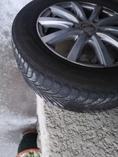 PNEUS NEIGE MONTES SUR JANTES