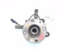 Pivot de moyeu avant droit