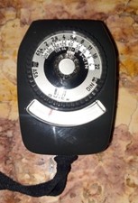 PHOTOMÈTRE RAPIDE BEWI - ALLEMAGNE - DE 10 À 3200 ASA - PERPÉTUEL 