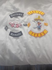 Outlaws and Bandidos M C Front