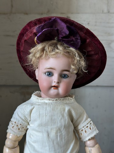 Chapeau ancien poupée - de,