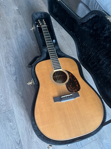 Larrivée acoustic guitar - d-03,