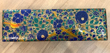 Boite plumier en bois laqué années 70 décor fleurs et oiseaux, provenance Inde?