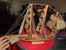 Maquette Ancien Bateau Bois Voilier Trois Mats à Restaurer Souvenir Bords de Mer