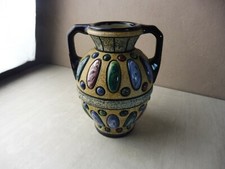 Ancien vase, décor bijoux /