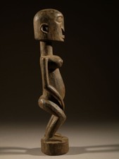 Art Afrcain statue féminine