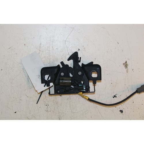 Serrure capot renault - serrure,