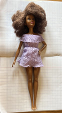 POUPEE BARBIE FASHIONISTAS BRUNE FJ53