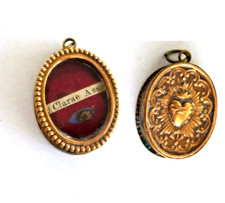 Reliquaire Médaillon Métal Doré Sainte Claire d’Assise Sacré Coeur XIXème