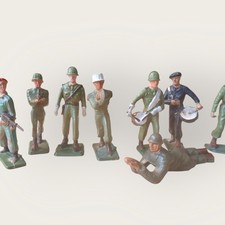 Lot de 8 Figurines Starlux –