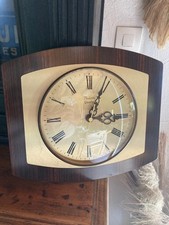 Pendule à quartz en formica