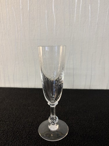 Flûte champagne modèle - à,