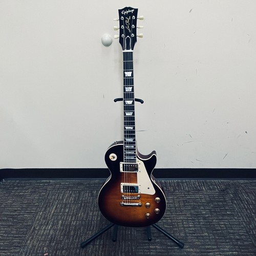 Epiphone inspired gibson - by,