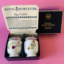 Cuit Oeuf Royal Worcester Egg