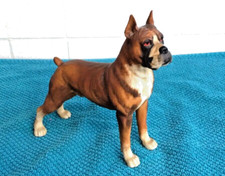 figurine chien boxer en