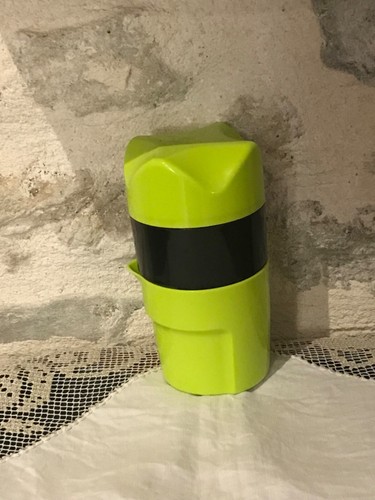Presse agrumes vintage vert - agrumes,