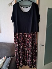 Robe neuve taille 58-60