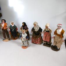 lot 7  santons de provence