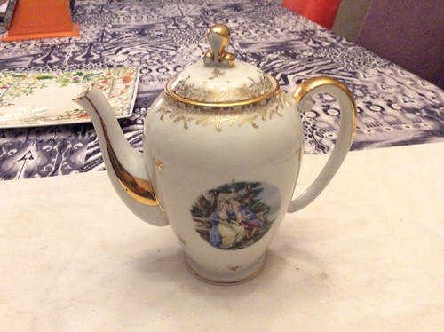 Ancienne cafetière - ancienne, en