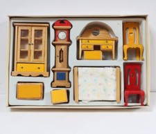 Set de meubles miniatures bois pour maison de poupée