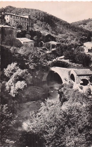 Entrecasteaux pont saint - 83,