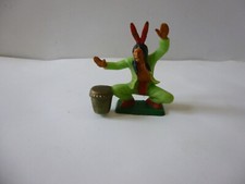 SIOUX AVEC TAMBOURIN   STARLUX NESTLE