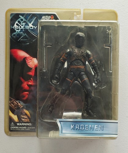 Hellboy kroenen action figure - hellboy,