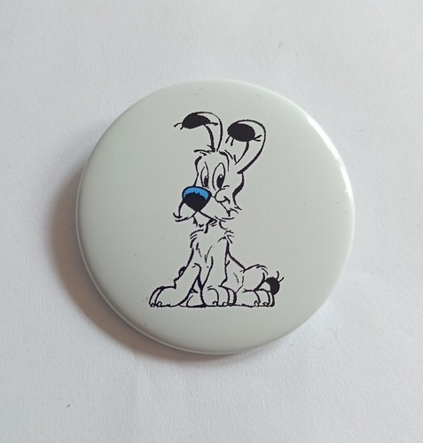Badge idéfix chien astérix - badge,