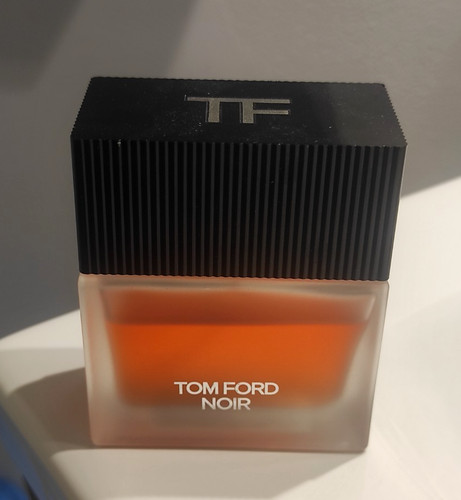 Tom ford noir - tom,