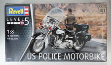 Maquette 1:8 REVELL US Police Motorbike - 165 pièces - N°07915