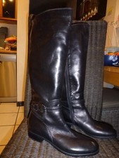 Le pepe bottes style