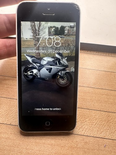 Apple iphone model a1456 - 5c,
