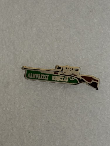 Pin armurerie arme - pin’s,