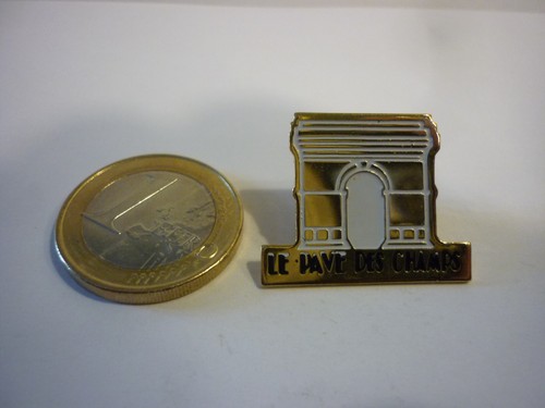 Pins pin badge - pin's,