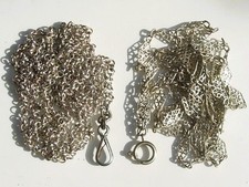 LOT de 2 GRANDS COLLIERS SAUTOIRS ANCIENS des années 1900 en Métal blanc