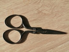 ciseaux à broder anciens en