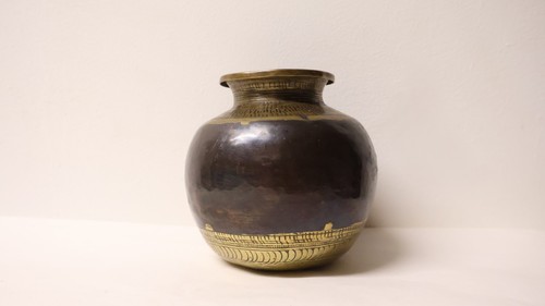 Ancien lota vase à - ancien, eau