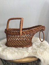 Porte-bouteille en osier –