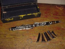 ANTIQUE  WOOD SOPRANO CLARINET